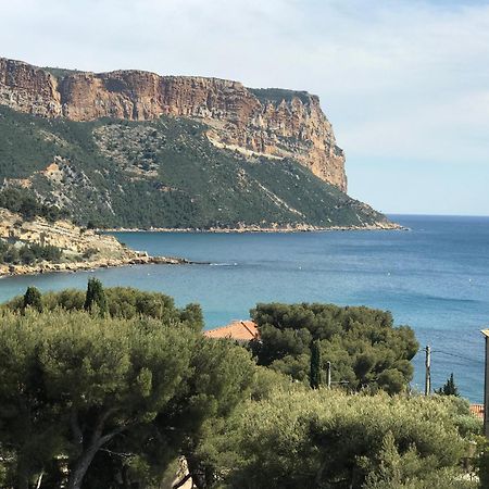La Maison De Doms Avec Jacuzzi Et Vue Mer Cassis Exterior photo