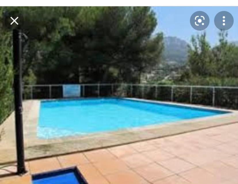 La Maison De Doms Avec Jacuzzi Et Vue Mer Cassis Exterior photo